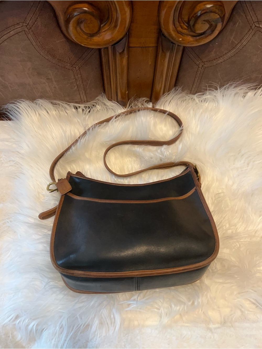 Coach vintage Black and British Tan Leather Pu Hobo Messenger Bag #0596-909 - Picture 9 of 17